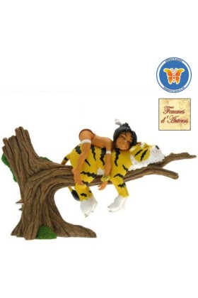 NAVIS & HOUYO STATUE